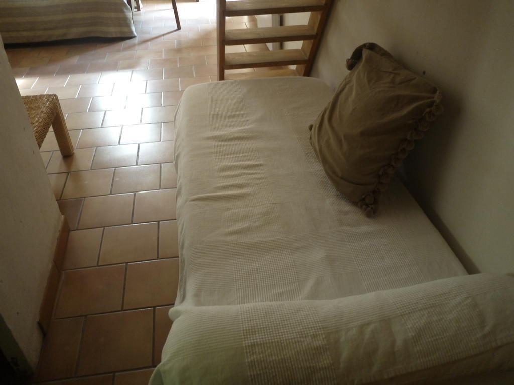 Auberge Des Seguins Buoux الغرفة الصورة