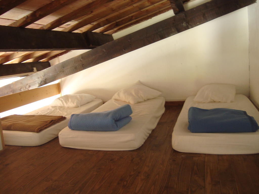 Auberge Des Seguins Buoux الغرفة الصورة