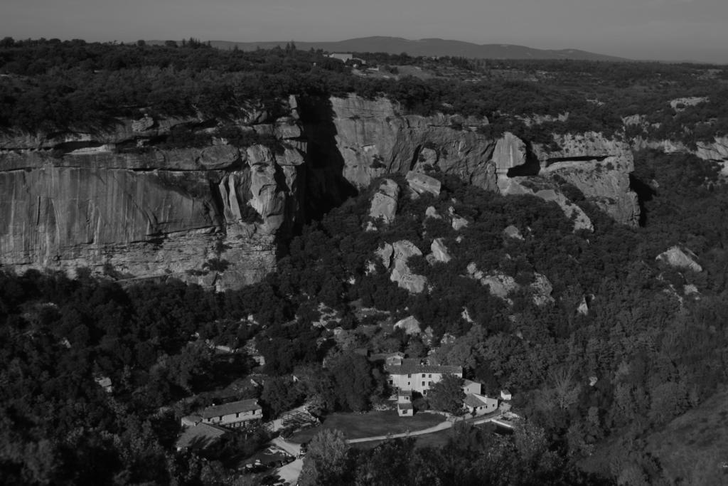 Auberge Des Seguins Buoux المظهر الخارجي الصورة
