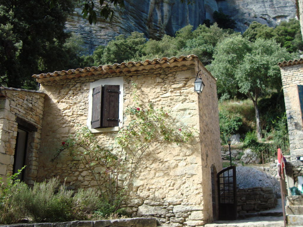 Auberge Des Seguins Buoux المظهر الخارجي الصورة